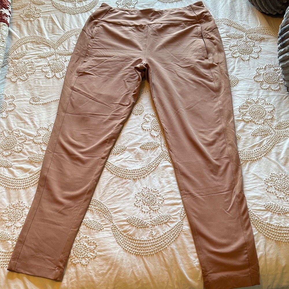 🌷🌷🌷3/$15 Spring Sale. Mondetta Outdoor Project Pull-On Pants in Dusty Rose